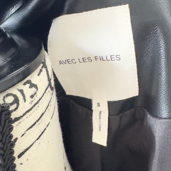 Avec les Filles Women's Black Leather Jacket - Picture 8 of 9